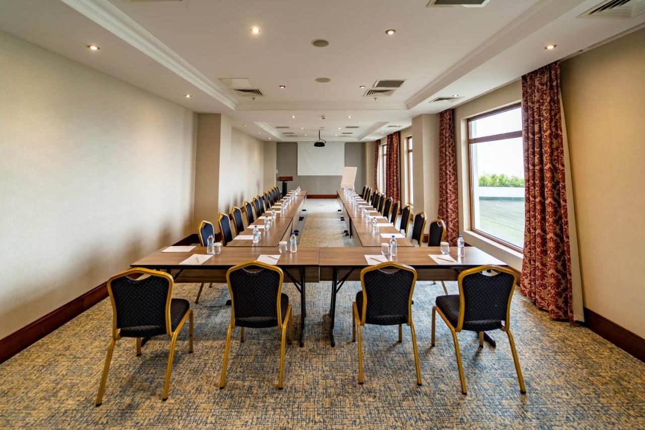 Wellborn Luxury Hotel