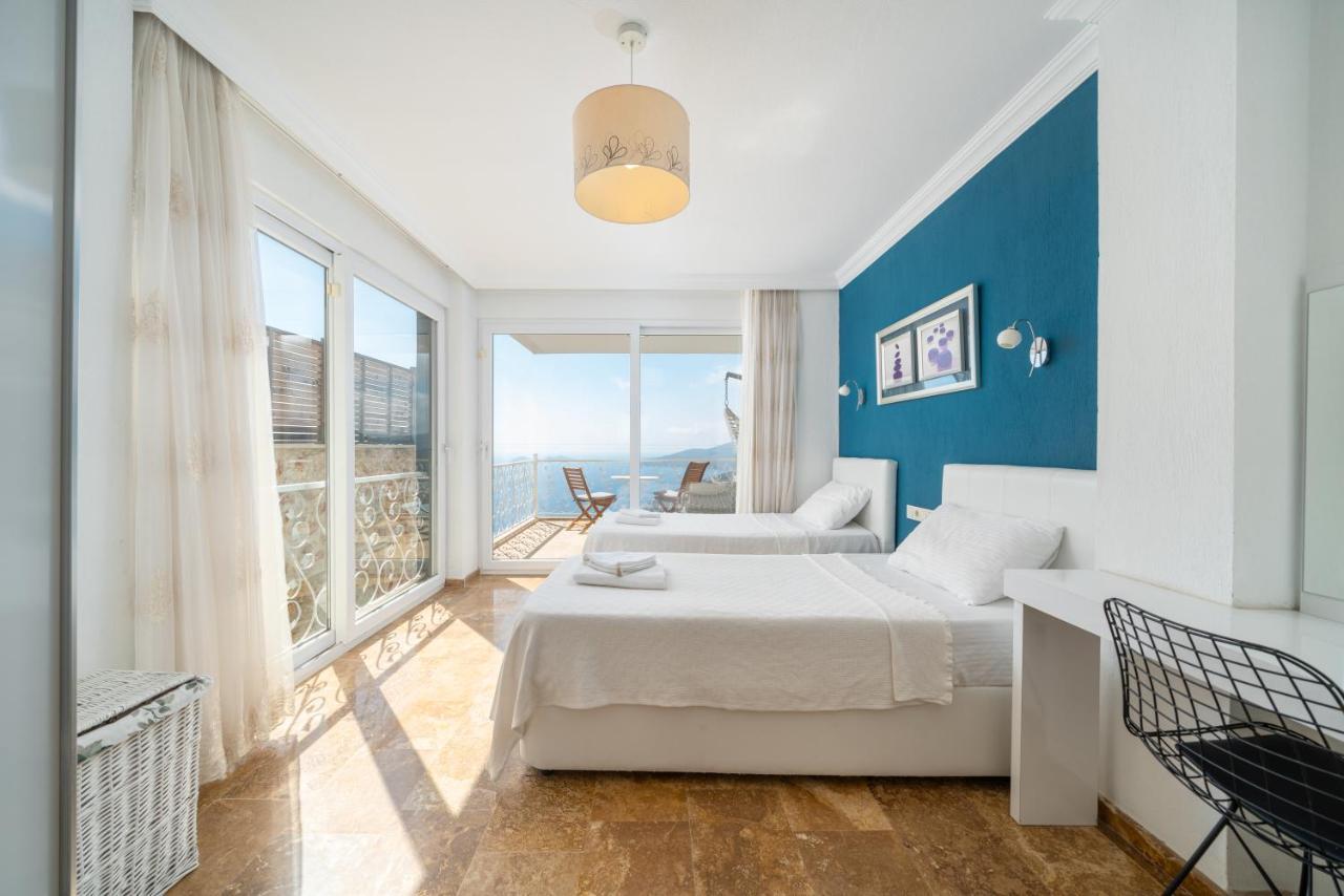 Luxury 5 Bedroom In Great Sea Views *