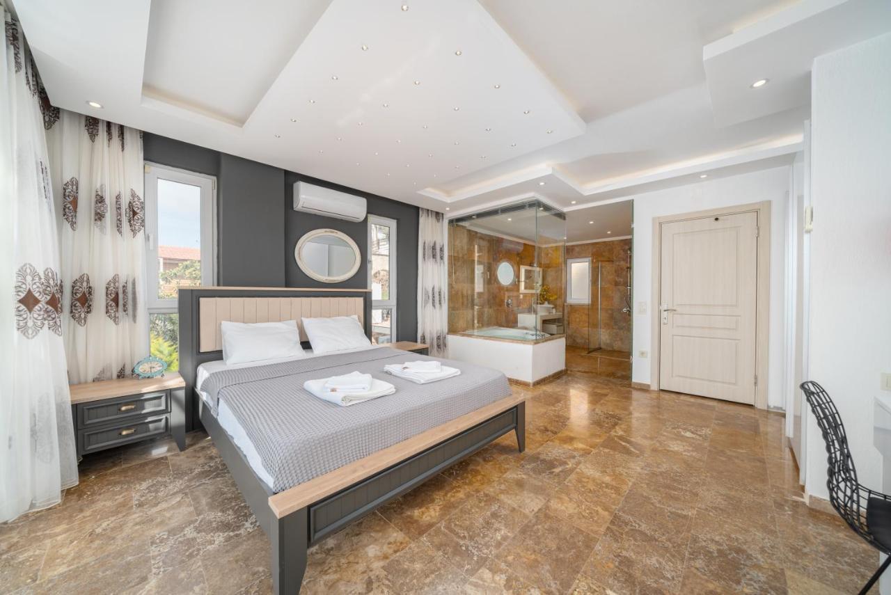 Luxury 5 Bedroom In Great Sea Views Kalkan