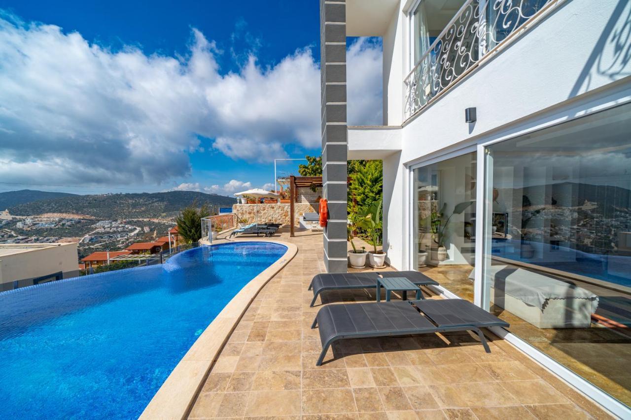 Luxury 5 Bedroom In Great Sea Views Kalkan