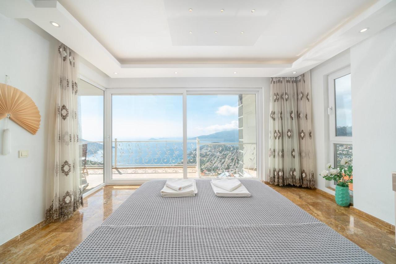 Luxury 5 Bedroom In Great Sea Views Villa