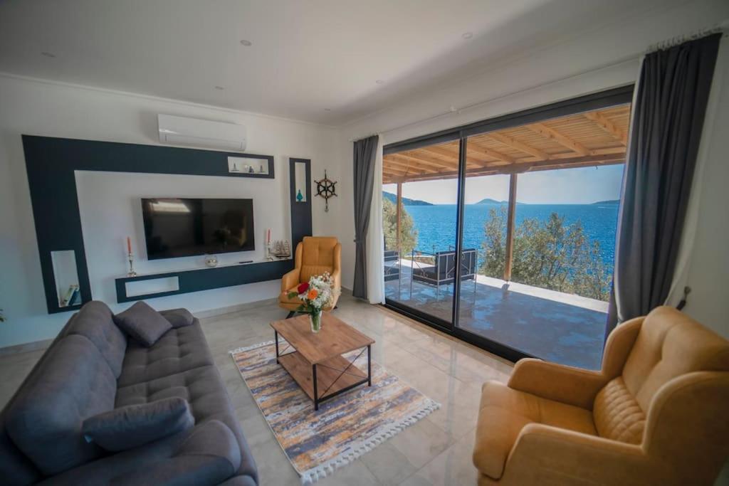 Blue Coast I & Ii Wbeach And Great Sea View - Kalkan Apartment *