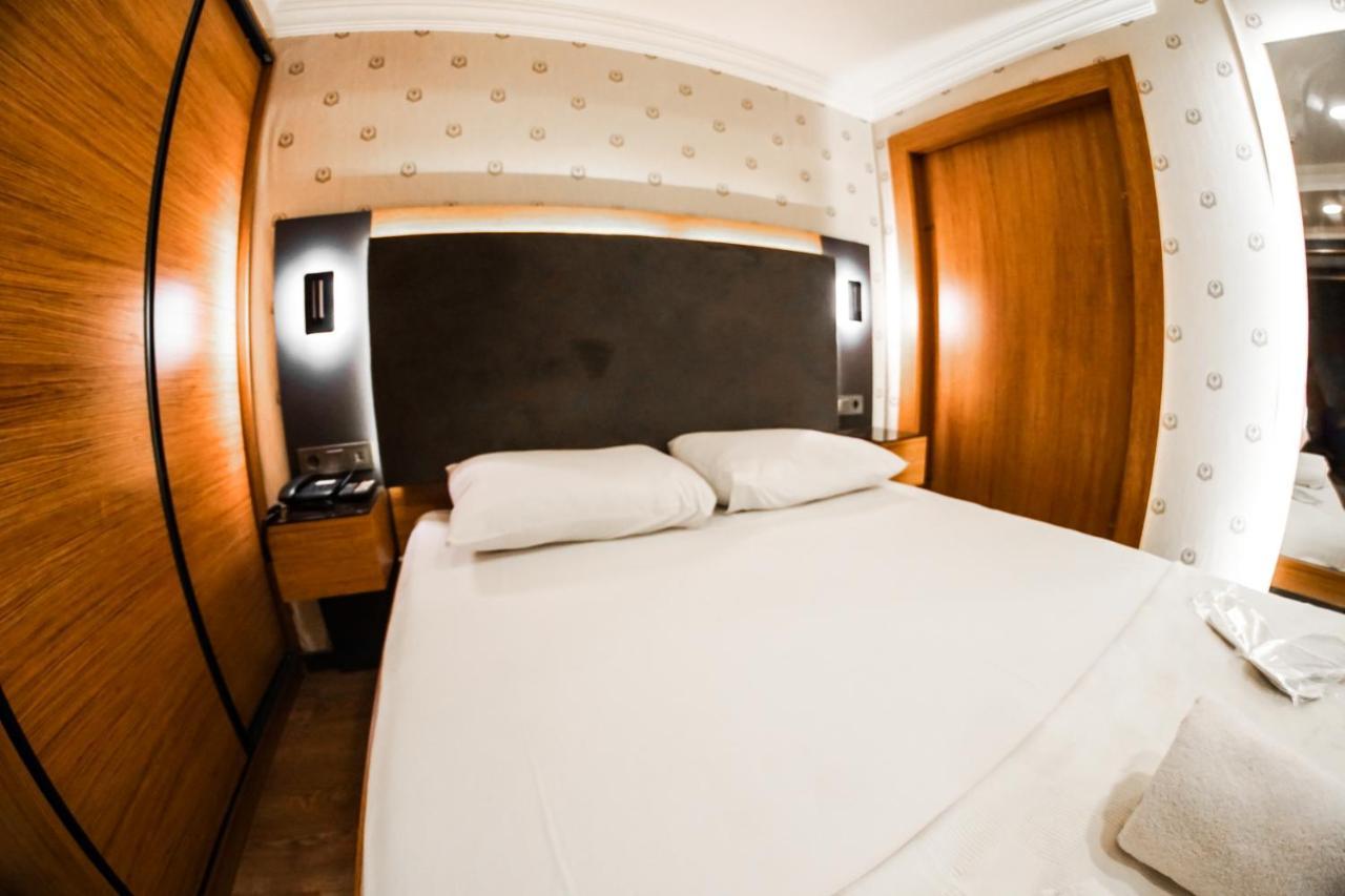 Hotel Orange &