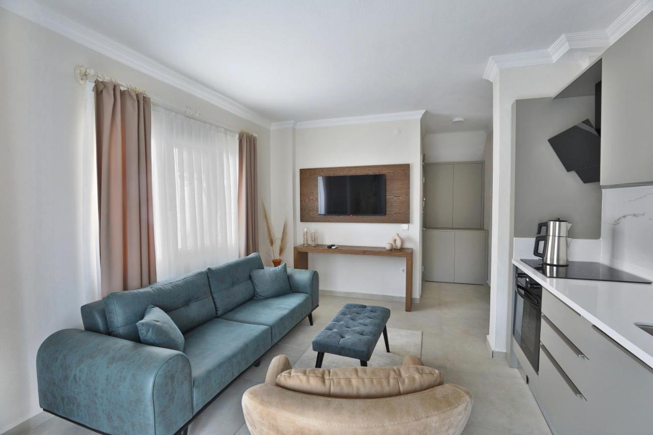 Lavinya Hotel