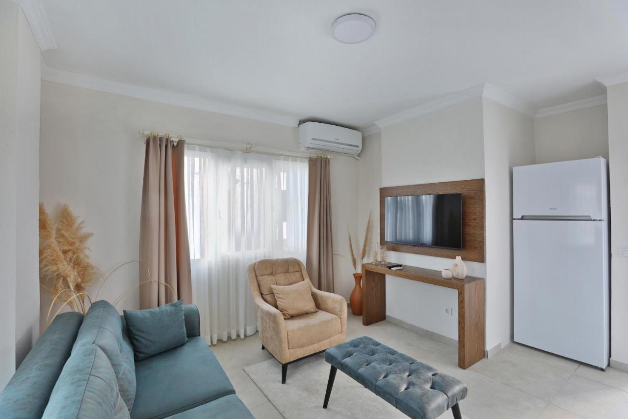 Lavinya Hotel 3*