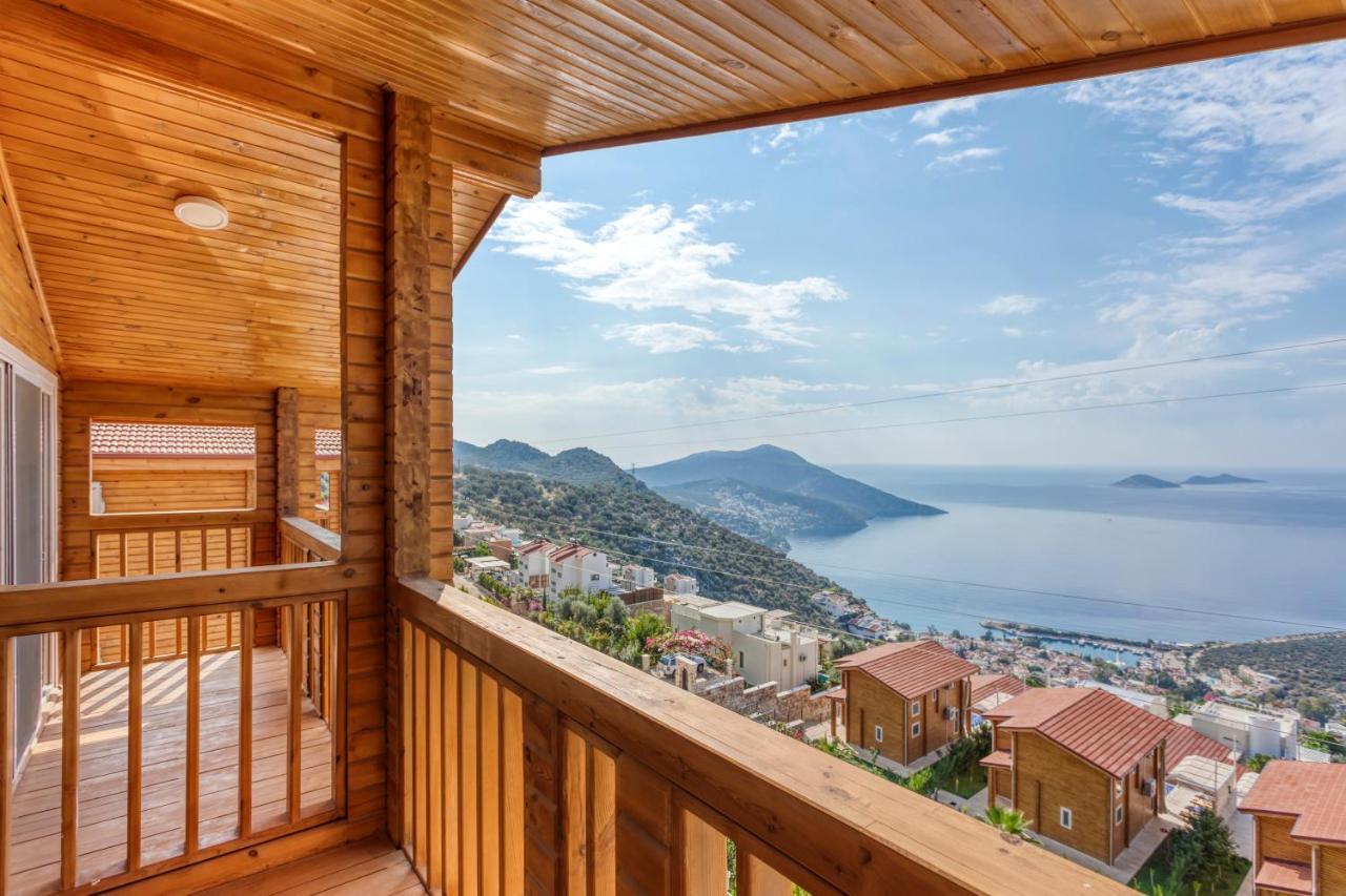 Villa Lucida - Hills - Exclusive With Private Pool And Majestic Sea Views