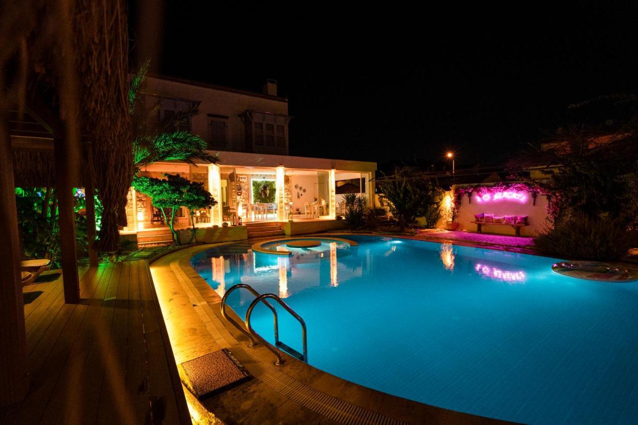Lale Hotel 3*