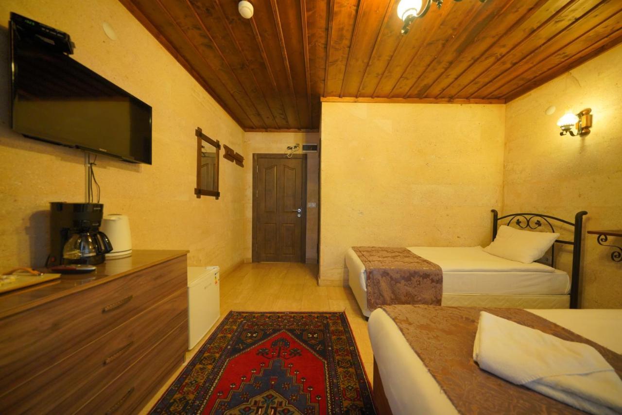 Cave Rooms&pool 2*