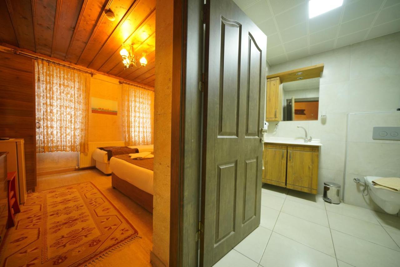 Cave Rooms&pool