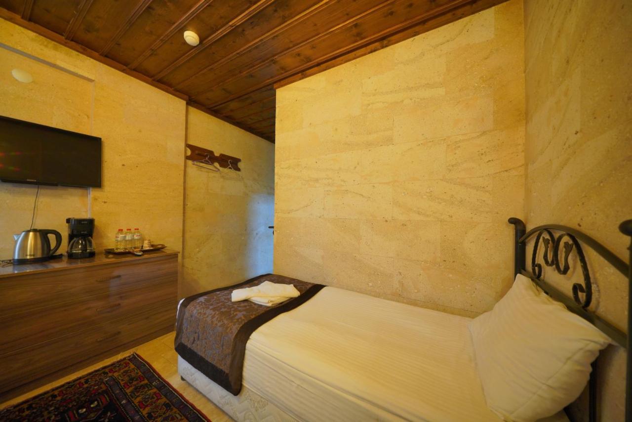 Cave Rooms&pool Goreme