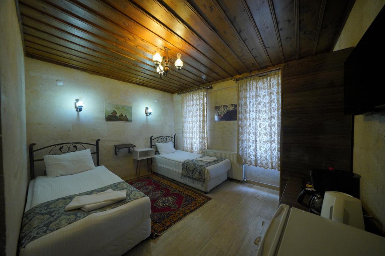 Cave Rooms&pool 2*
