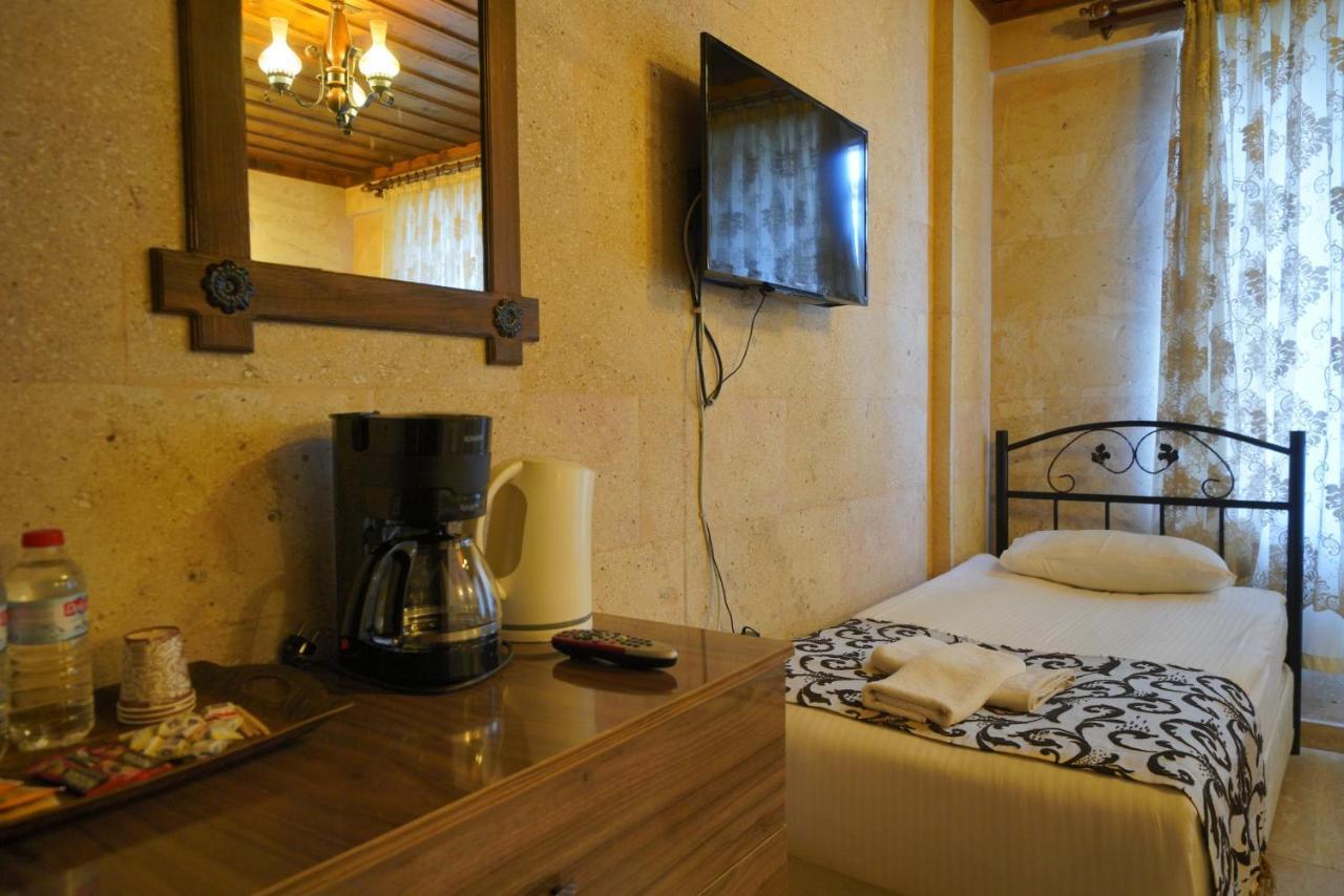 Cave Rooms&pool Hotel 2*