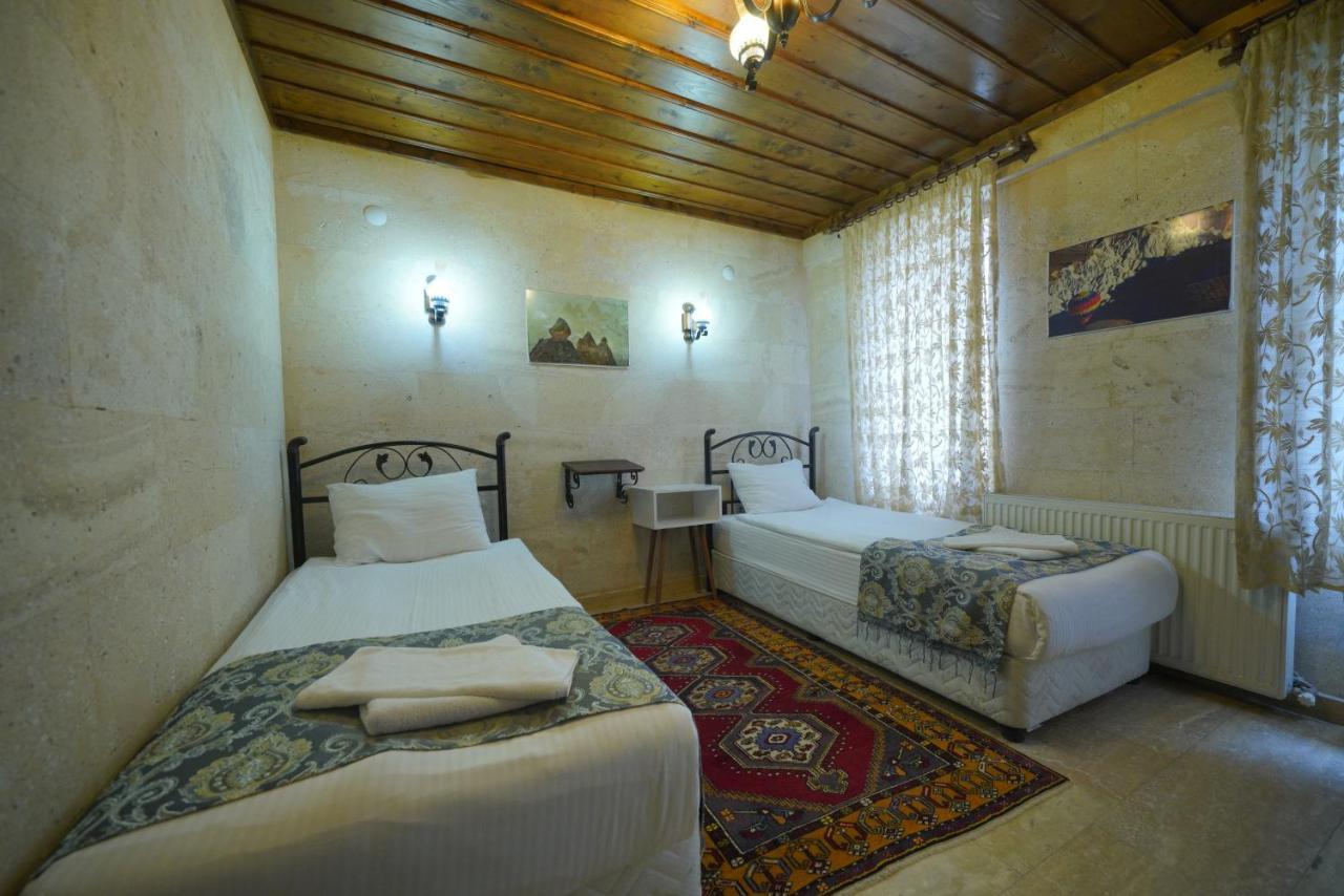 Cave Rooms&pool 2*
