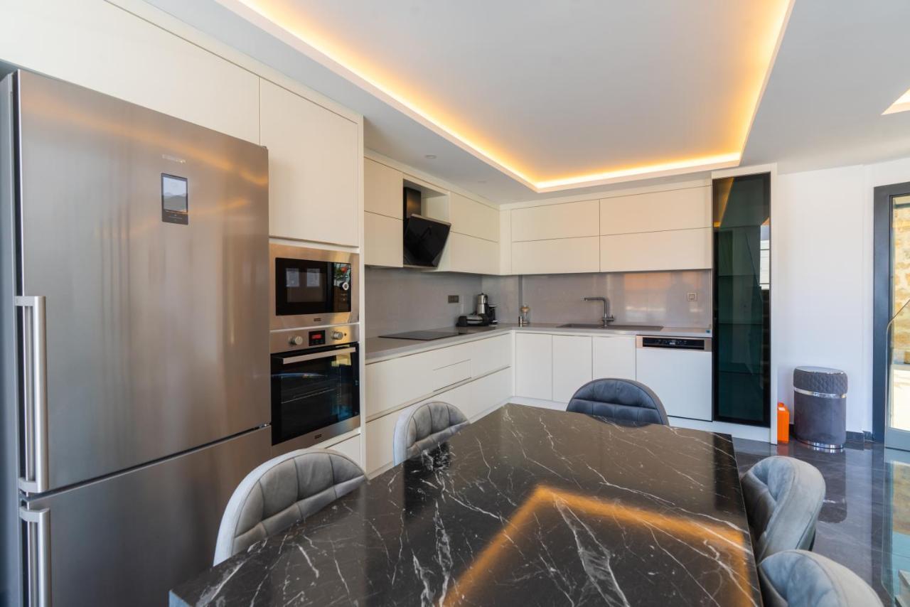 Miel Suites-3 Luxury With Private Pool&sauna Villa Kalkan