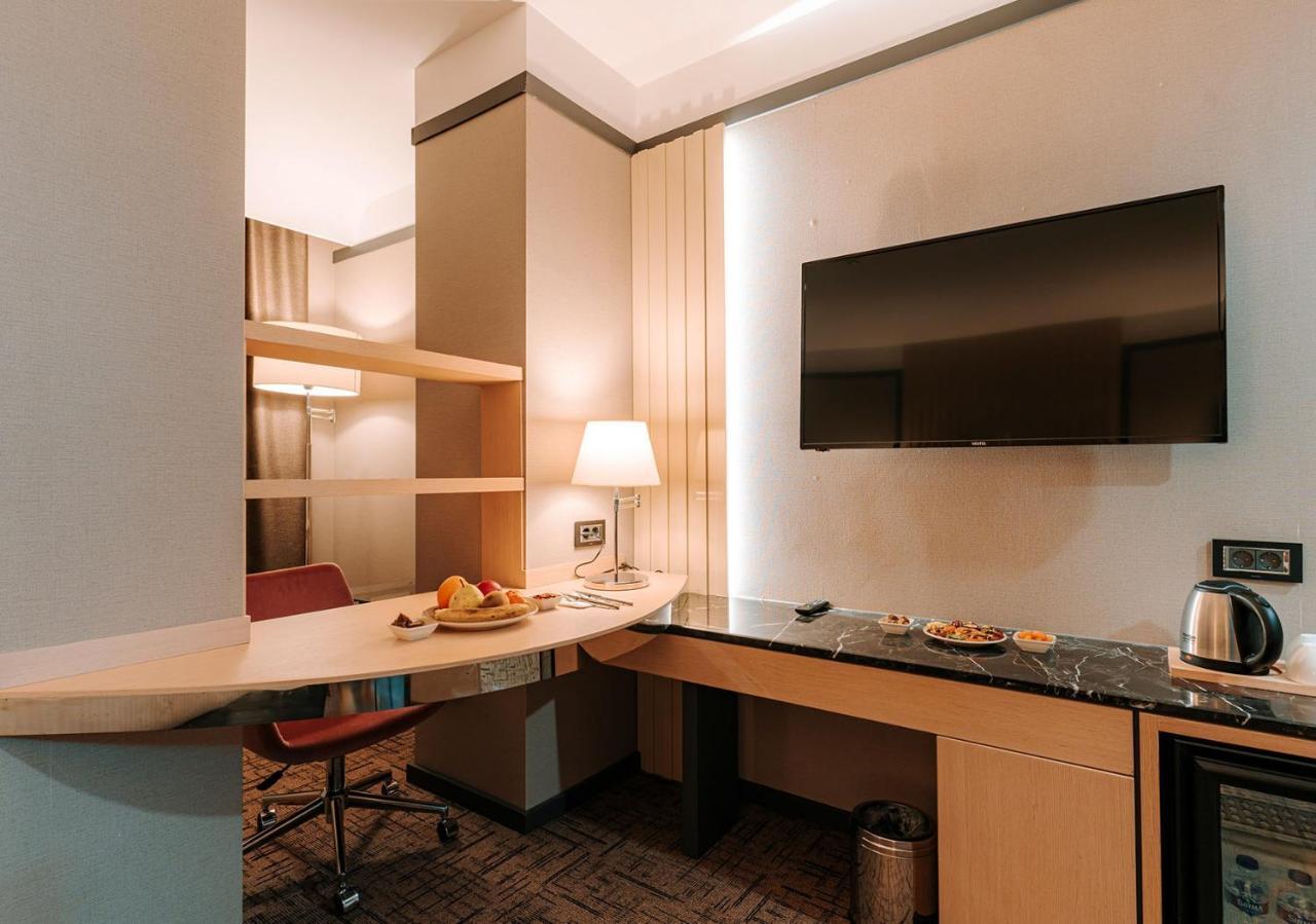 Hotel Invite Corner 4*