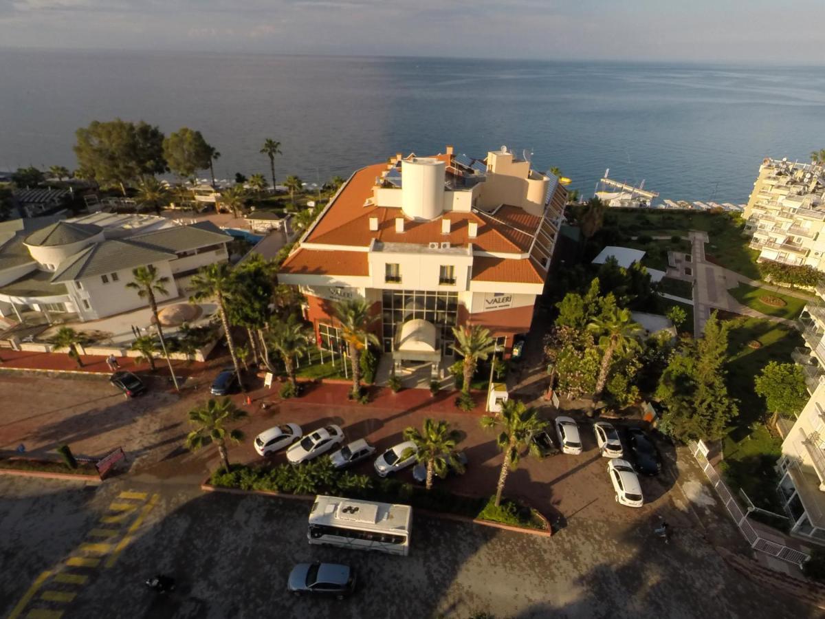 Hotel Valeri 3*
