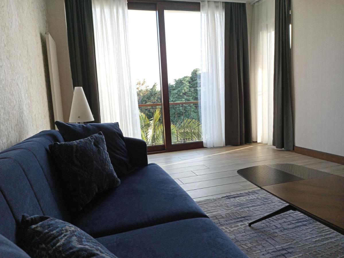 Hotel Iris & 4*