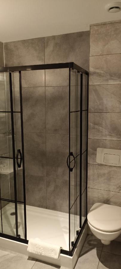 Iris & Hotel 4*