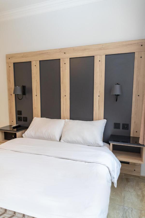 Galley Hotel