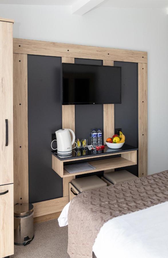 Hotel Galley