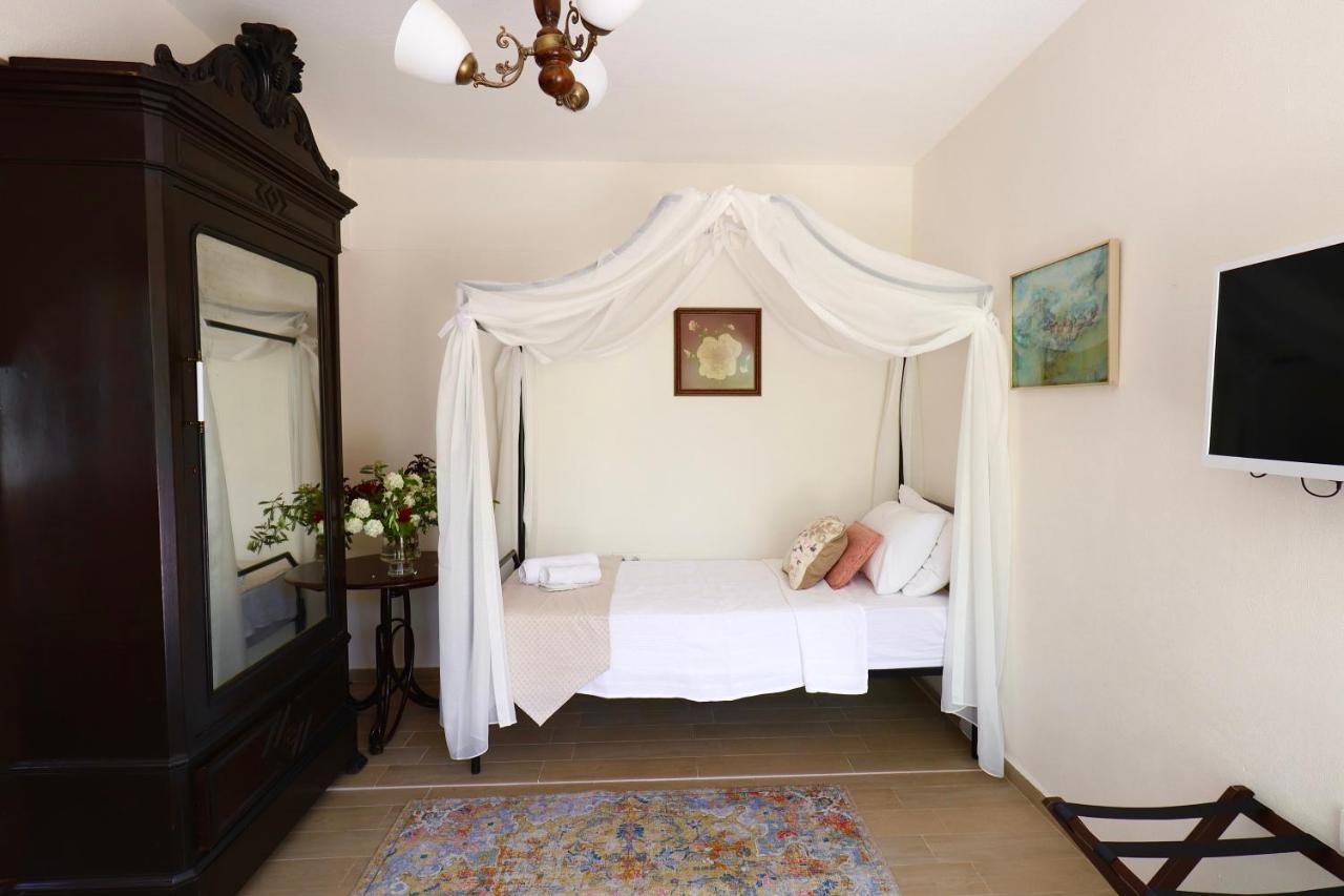 Kemerbag 29 12 Yas Uestue (adults Only) Bed & Breakfast Bozcaada
