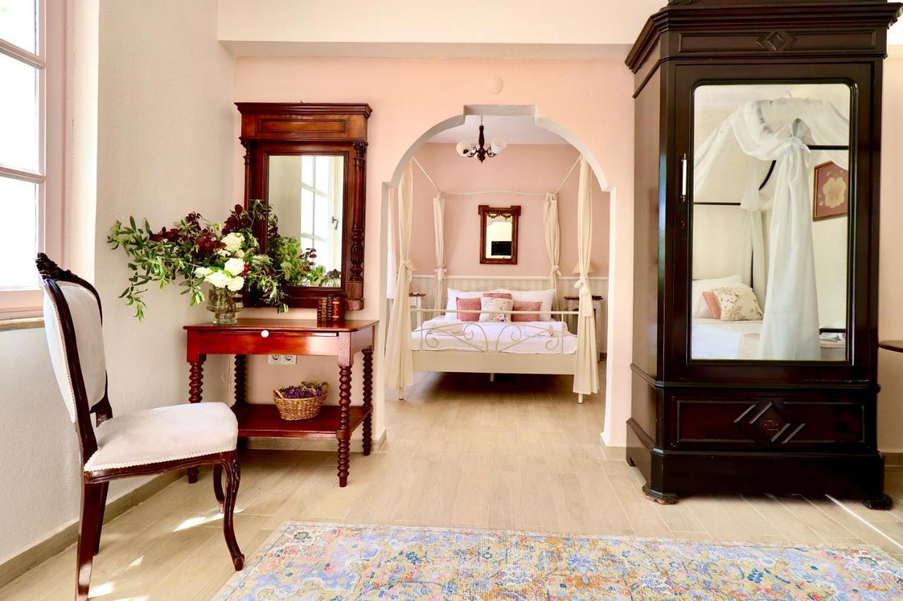 Kemerbag 29 12 Yas Uestue (adults Only) Bed & Breakfast