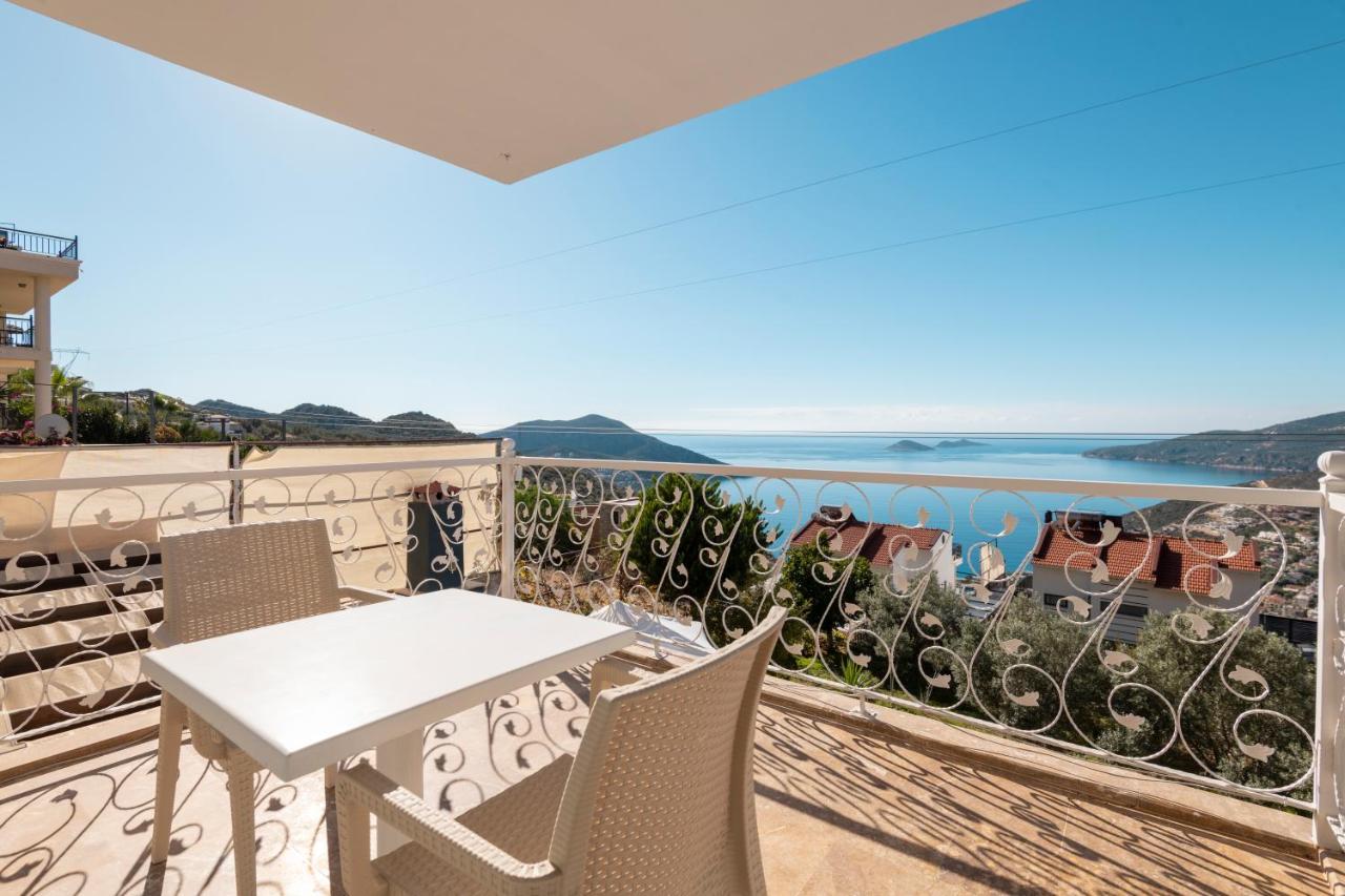 4 Bedroom Luxury In With Great Sea Views Kalkan