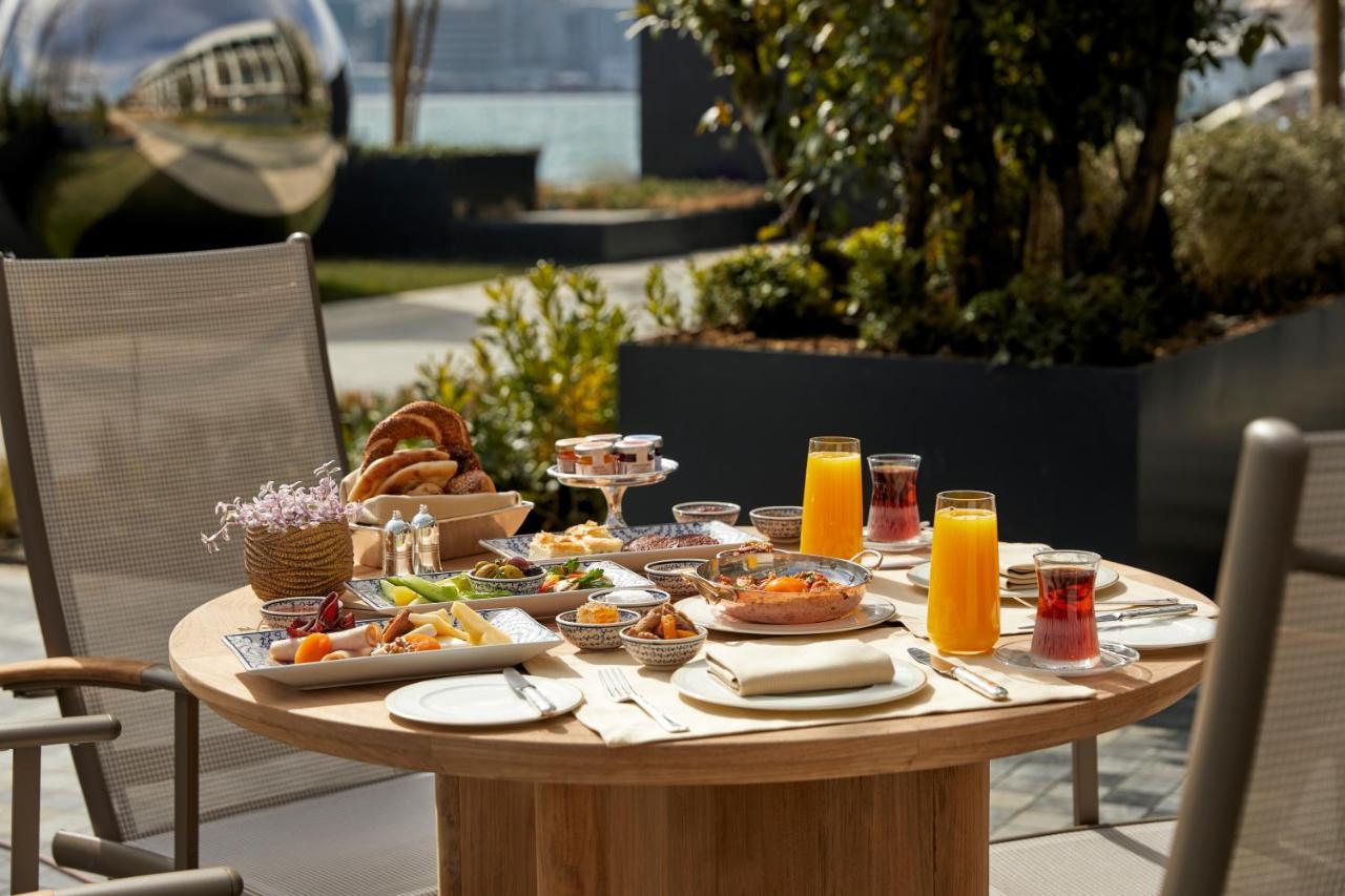 The Peninsula Hotel 5*