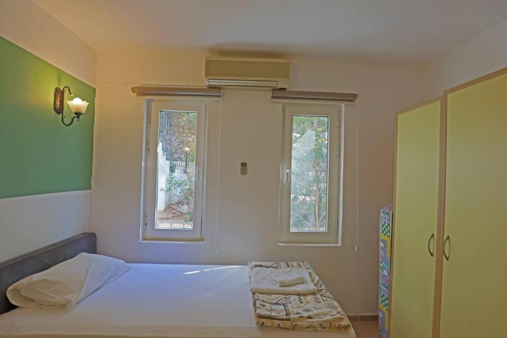 Mola 2 Apartment *