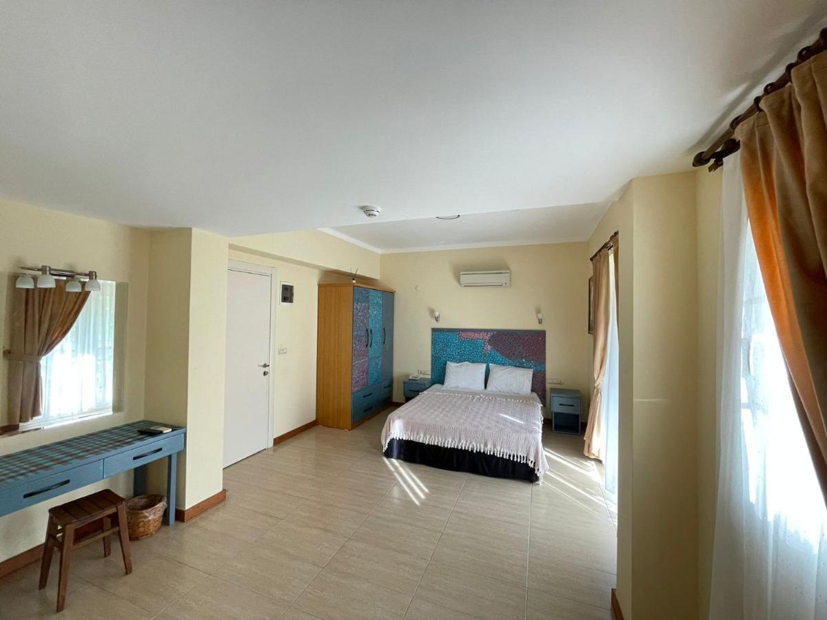Hotel Dalos 2*