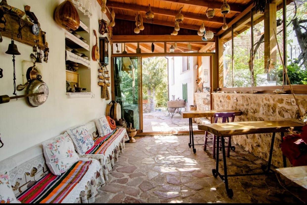 Sakli * Karaburun (Izmir)