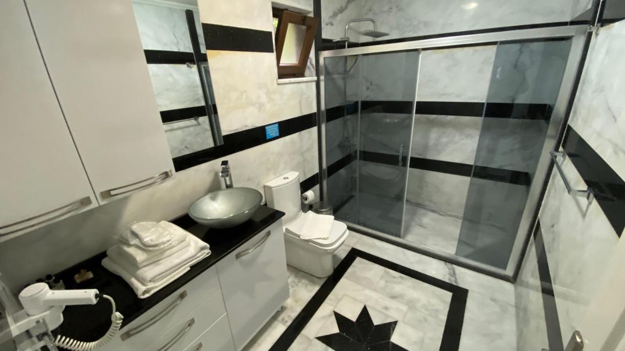 Palm Love hotel *
