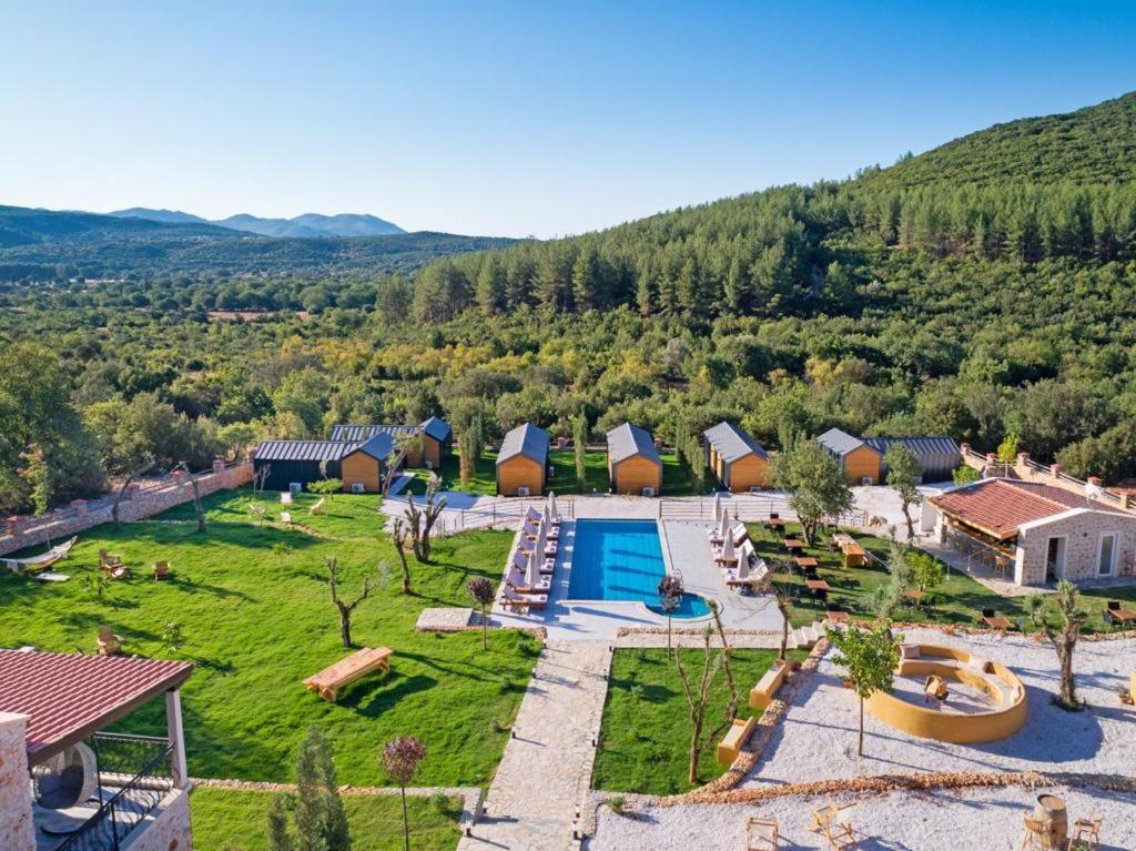 Kairos Hotel *