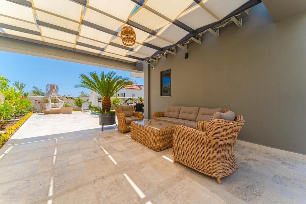 Kazarman, Kalkan'in Kalbinde Denize, Merkeze Villa Kalkan