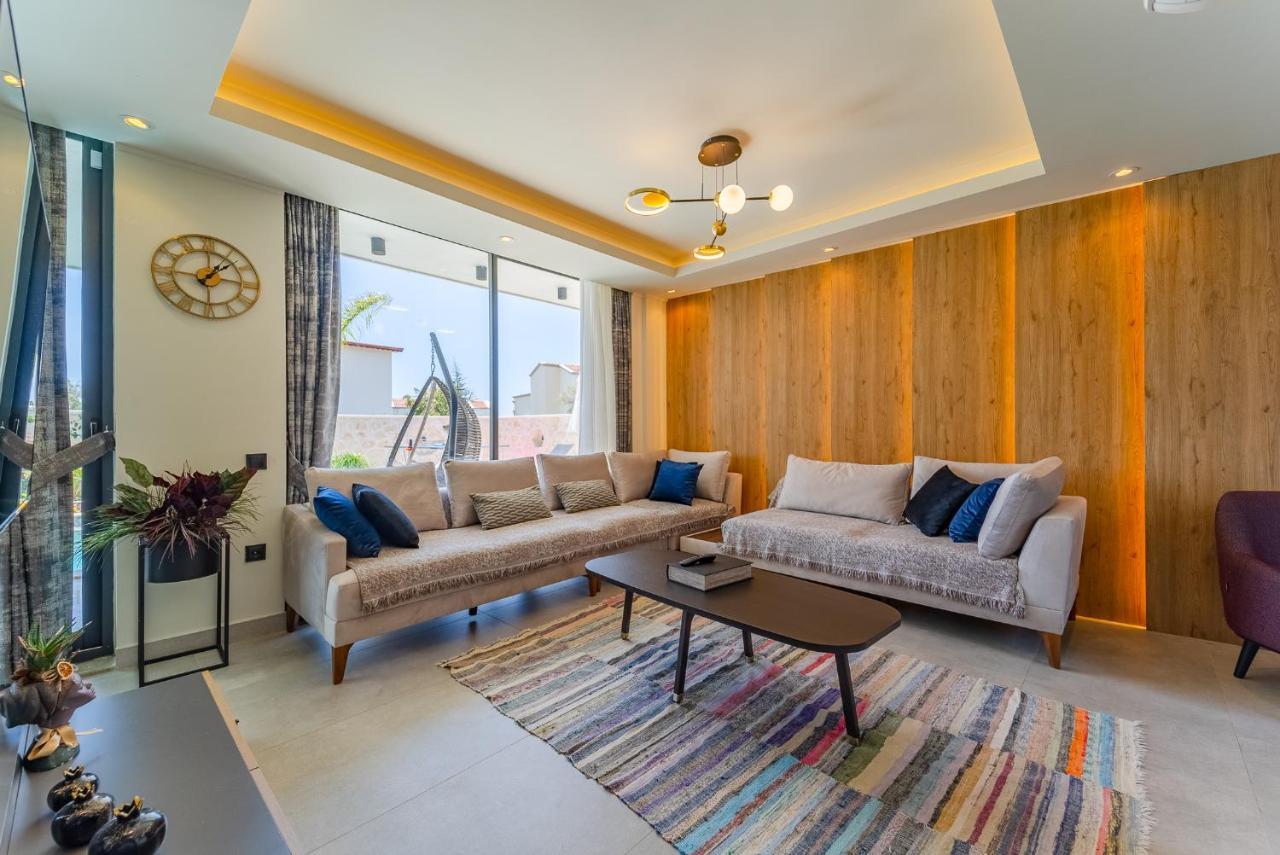 Kazarman, Kalkan'in Kalbinde Denize, Merkeze Villa *