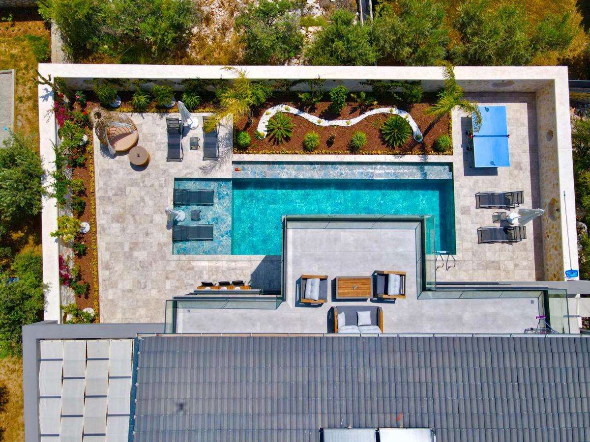 Kazarman, Kalkan'in Kalbinde Denize, Merkeze Villa *