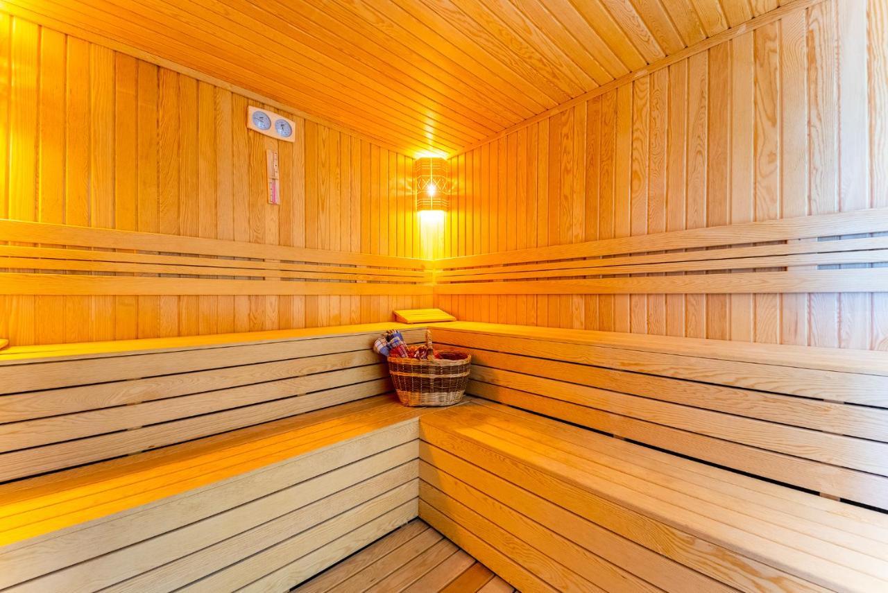 Kazarman, Kalkan'in Kalbinde Denize, Merkeze *