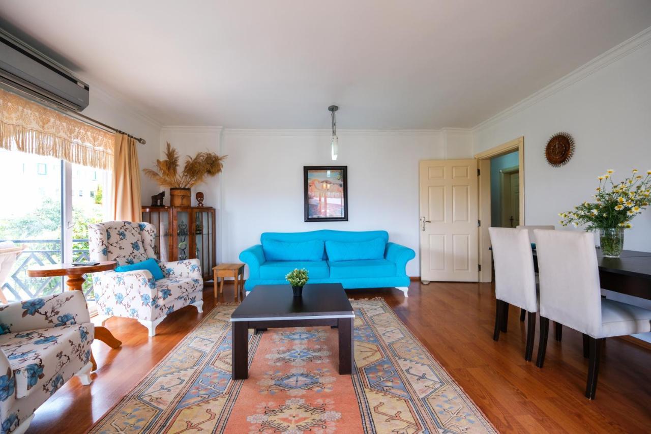 Yigit Apartment