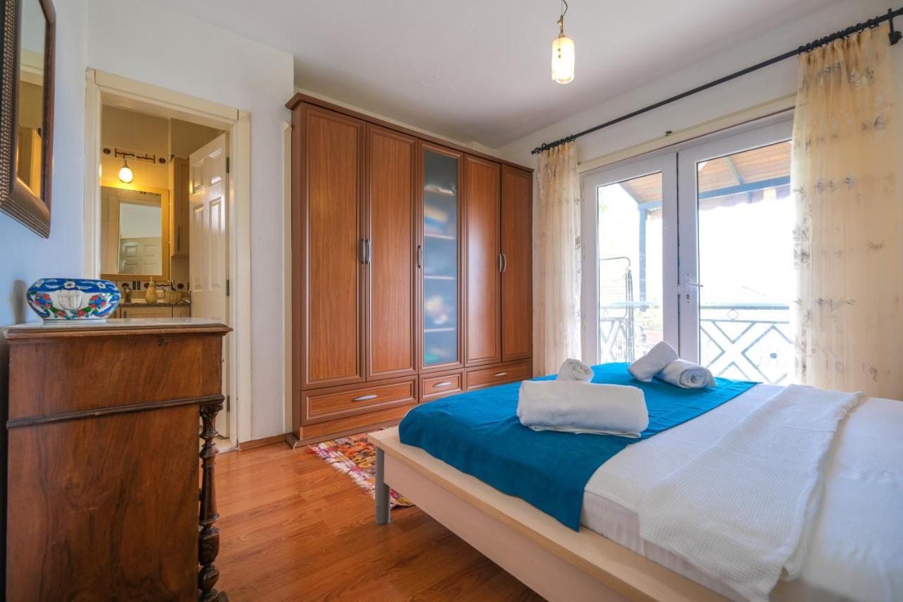 Yigit Apartment