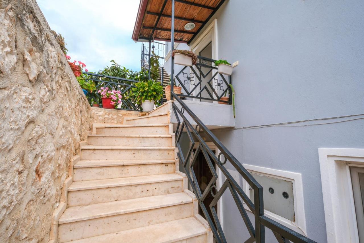 Yigit Apartment Kalkan