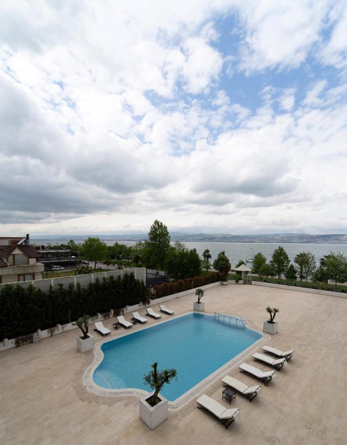 Wellborn Luxury Hotel