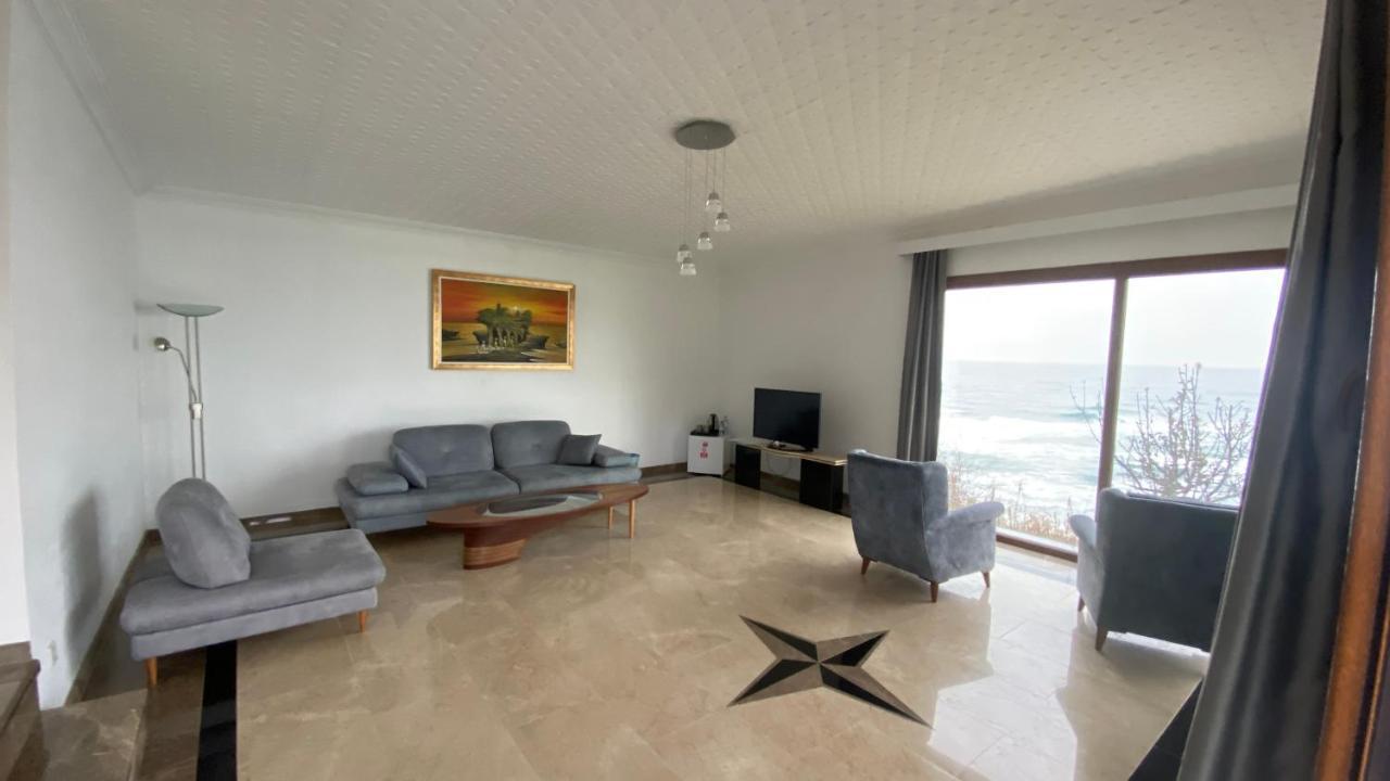 Love hotel Palm Sile