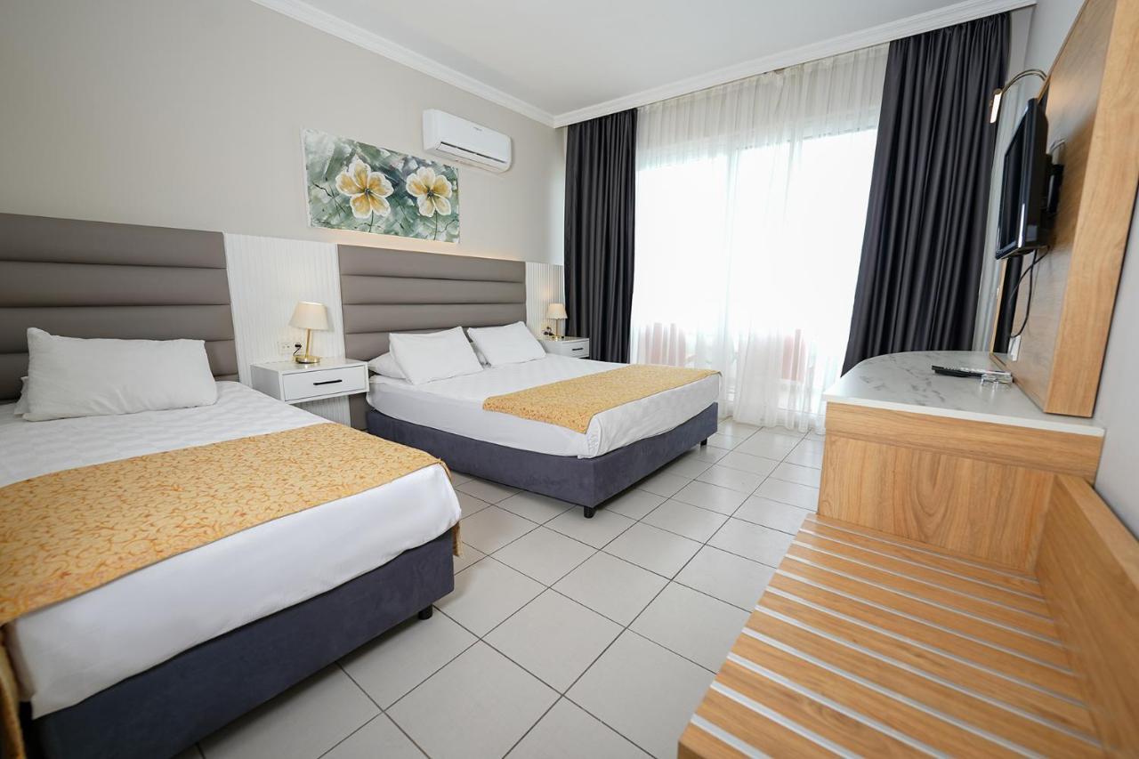 Hotel Side Beach Club 3*