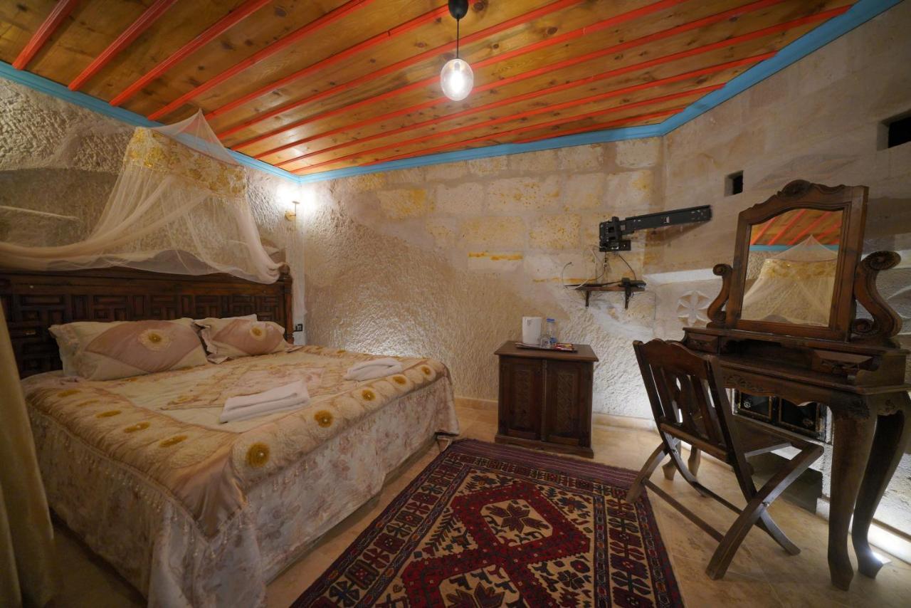 Hotel Travel Cave