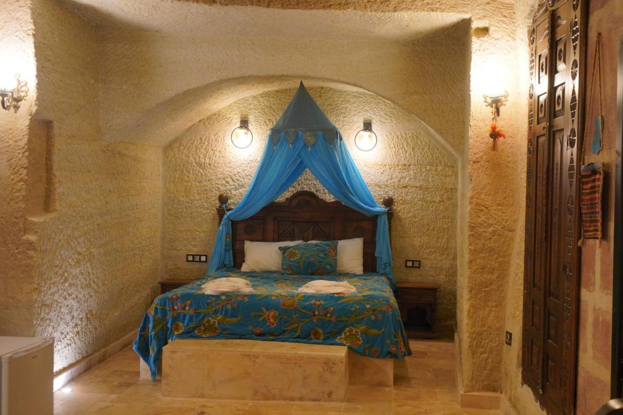 Hotel Travel Cave