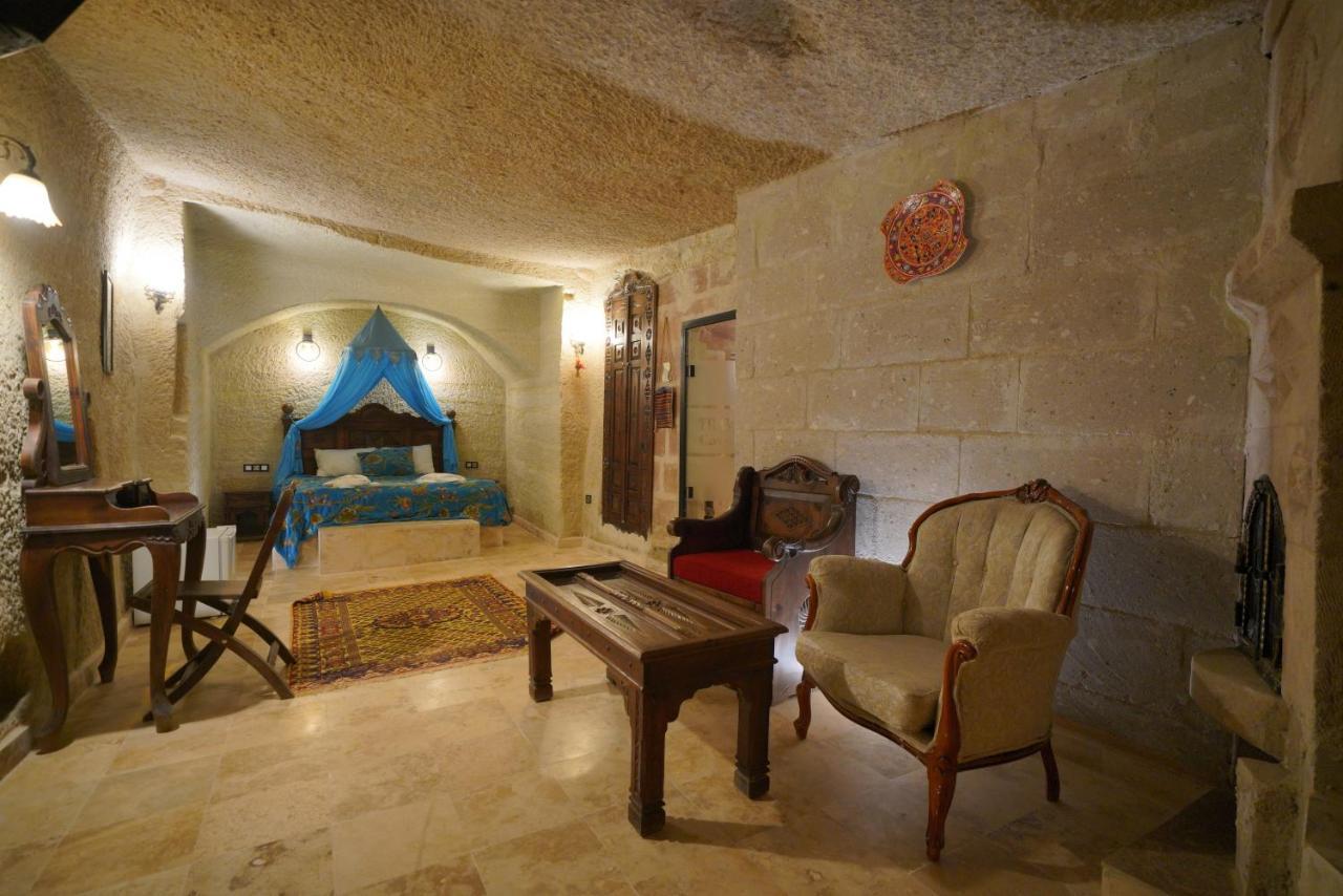 Travel Cave Hotel 2*