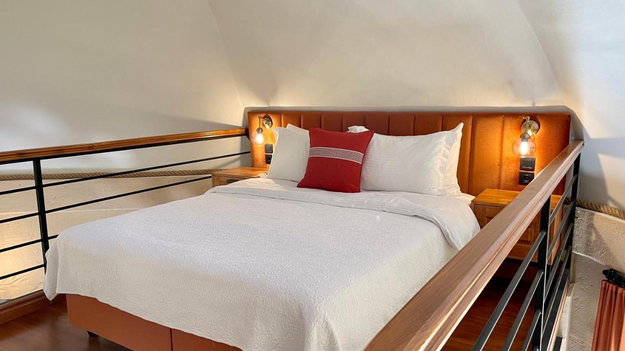 Aida Hotel