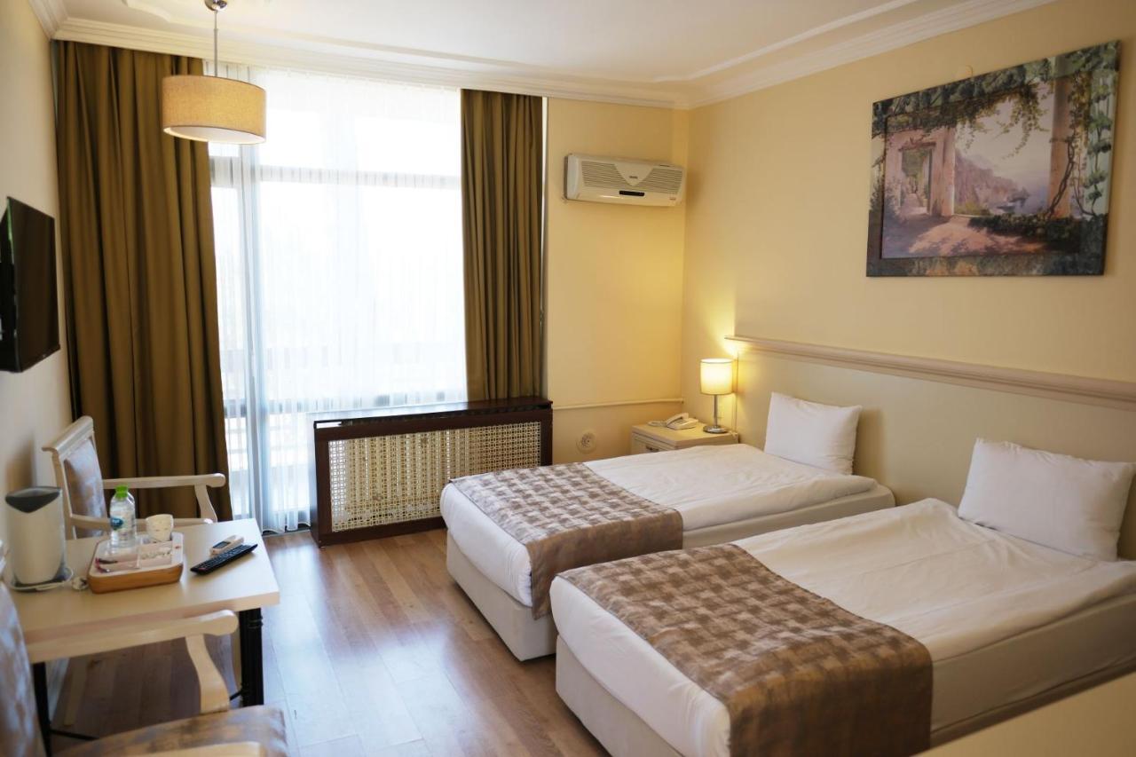 Hotel Troia Tusan
