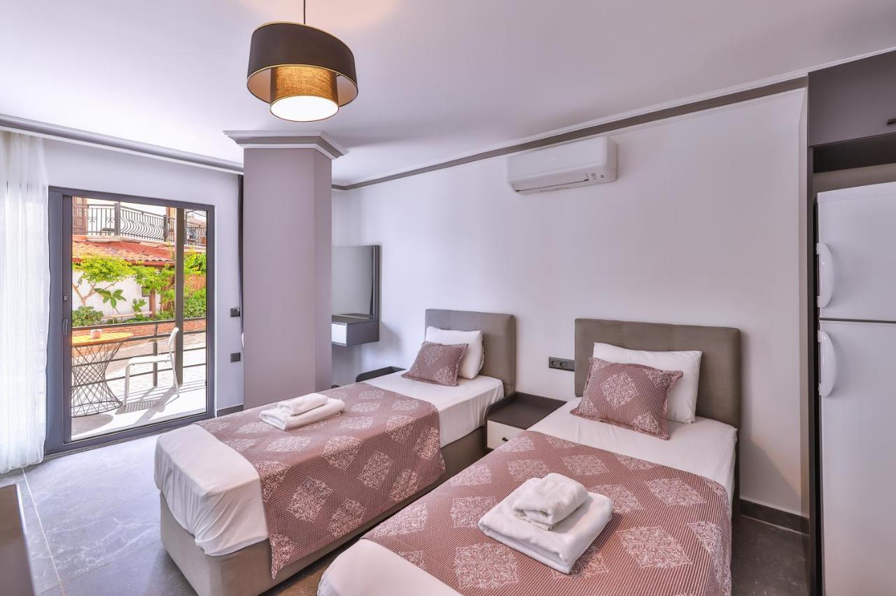 White House Guest house 2*