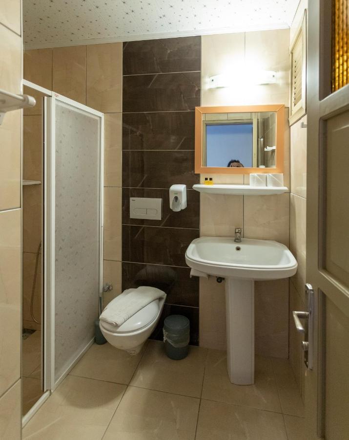 Anil Hotel